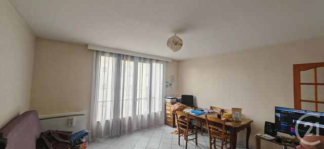 Appartement F3 à vendre - 3 pièces - 59.84 m2 - STE SAVINE - 10 - CHAMPAGNE-ARDENNE - Century 21 Lairé Immobilier