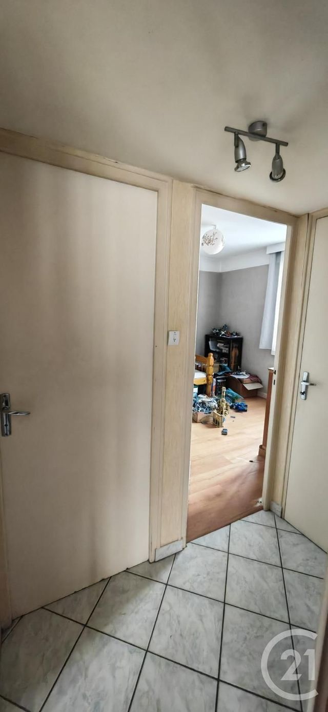 Appartement F3 à vendre - 3 pièces - 59.84 m2 - STE SAVINE - 10 - CHAMPAGNE-ARDENNE - Century 21 Lairé Immobilier