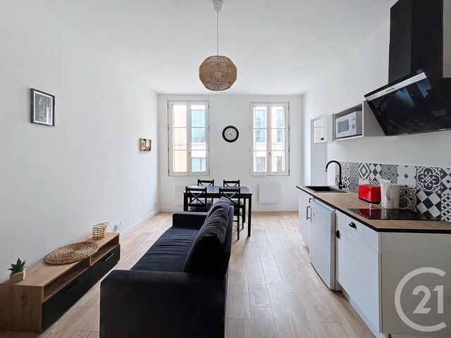 Appartement F1 à louer - 1 pièce - 32.33 m2 - TROYES - 10 - CHAMPAGNE-ARDENNE - Century 21 Lairé Immobilier