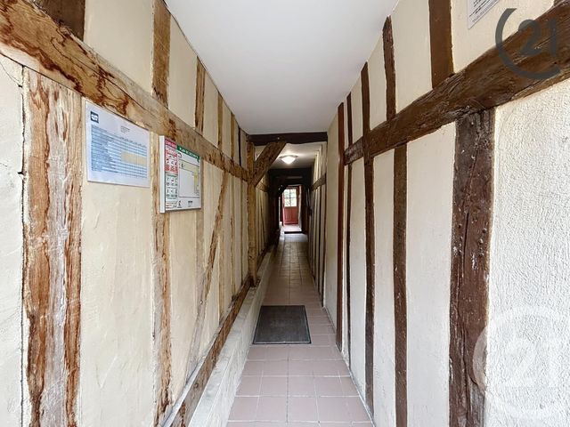 Appartement T4 à vendre - 4 pièces - 74.3 m2 - 10 - CHAMPAGNE-ARDENNE - Century 21 Lairé Immobilier