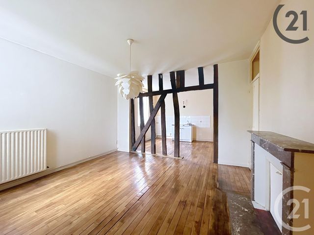 Appartement T4 à vendre - 4 pièces - 74.3 m2 - 10 - CHAMPAGNE-ARDENNE - Century 21 Lairé Immobilier