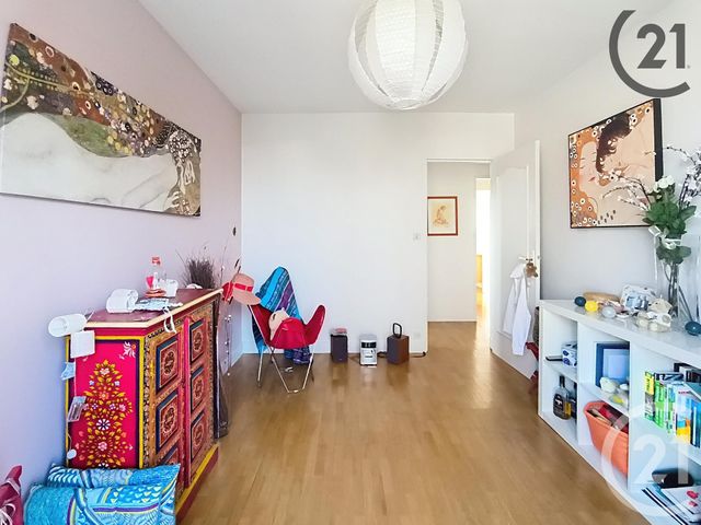 Afficher la photo en grand Appartement F3 à vendre - 3 pièces - 62.78 m2 - TROYES - 10 - CHAMPAGNE-ARDENNE - Century 21 Lairé Immobilier