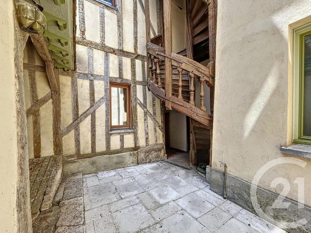 Appartement Studio à louer - 1 pièce - 24.0 m2 - TROYES - 10 - CHAMPAGNE-ARDENNE - Century 21 Lairé Immobilier