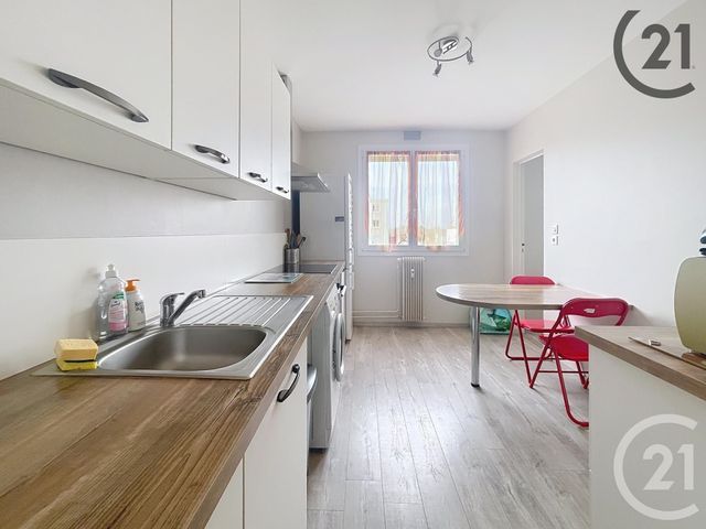 Appartement F3 à vendre - 3 pièces - 63.0 m2 - TROYES - 10 - CHAMPAGNE-ARDENNE - Century 21 Lairé Immobilier