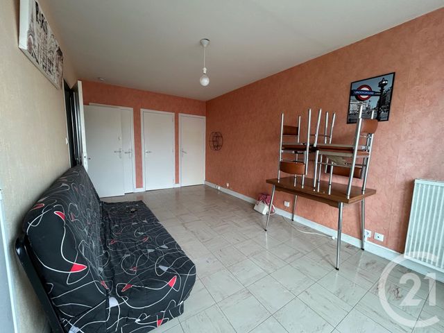 Appartement F1 à louer - 1 pièce - 25.0 m2 - TROYES - 10 - CHAMPAGNE-ARDENNE - Century 21 Lairé Immobilier