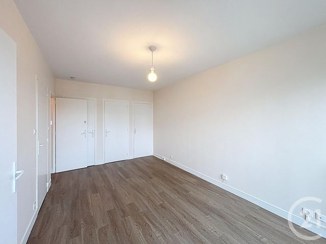 Appartement F1 à louer - 1 pièce - 25.0 m2 - TROYES - 10 - CHAMPAGNE-ARDENNE - Century 21 Lairé Immobilier