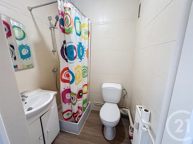 Appartement F1 à louer - 1 pièce - 25.0 m2 - TROYES - 10 - CHAMPAGNE-ARDENNE - Century 21 Lairé Immobilier