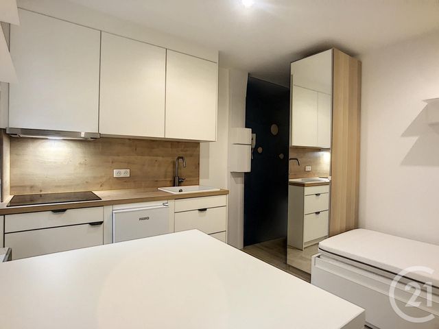 Appartement T1 à louer - 1 pièce - 17.0 m2 - TROYES - 10 - CHAMPAGNE-ARDENNE - Century 21 Lairé Immobilier