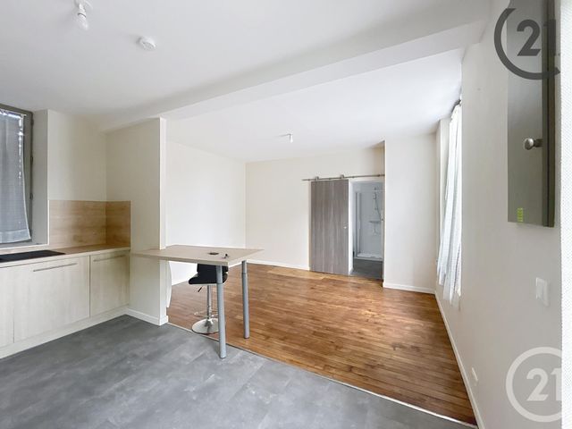 Afficher la photo en grand immeuble à vendre - 187.0 m2 - TROYES - 10 - CHAMPAGNE-ARDENNE - Century 21 Lairé Immobilier