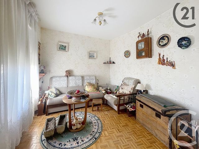 Appartement à vendre - 4 pièces - 64.07 m2 - TROYES - 10 - CHAMPAGNE-ARDENNE - Century 21 Lairé Immobilier