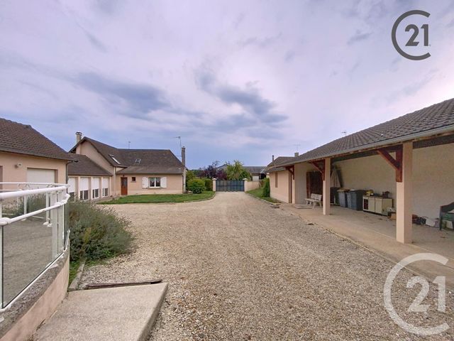 Afficher la photo en grand maison à vendre - 6 pièces - 168.0 m2 - DIERREY ST JULIEN - 10 - CHAMPAGNE-ARDENNE - Century 21 Lairé Immobilier