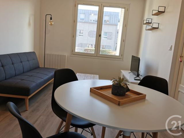 Appartement F3 à louer - 3 pièces - 53.44 m2 - TROYES - 10 - CHAMPAGNE-ARDENNE - Century 21 Lairé Immobilier