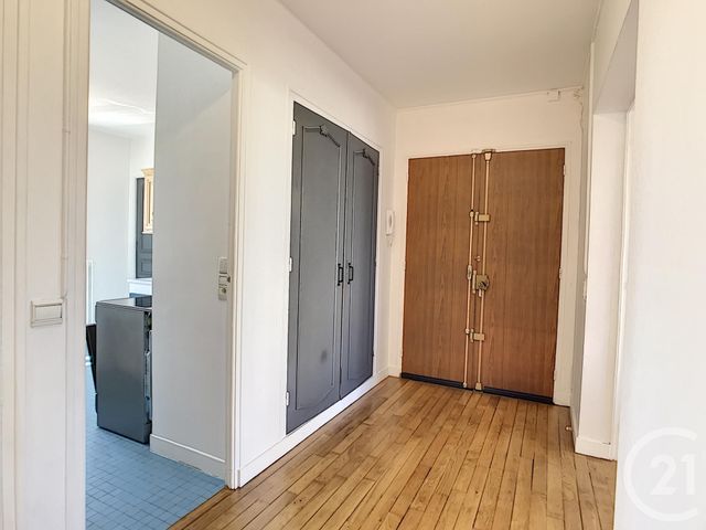 Afficher la photo en grand Appartement F3 à louer - 3 pièces - 78.0 m2 - TROYES - 10 - CHAMPAGNE-ARDENNE - Century 21 Lairé Immobilier