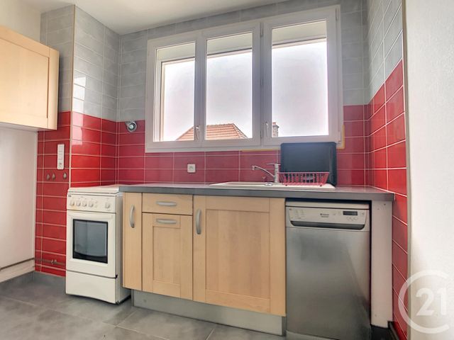 Appartement F3 à louer STE SAVINE
