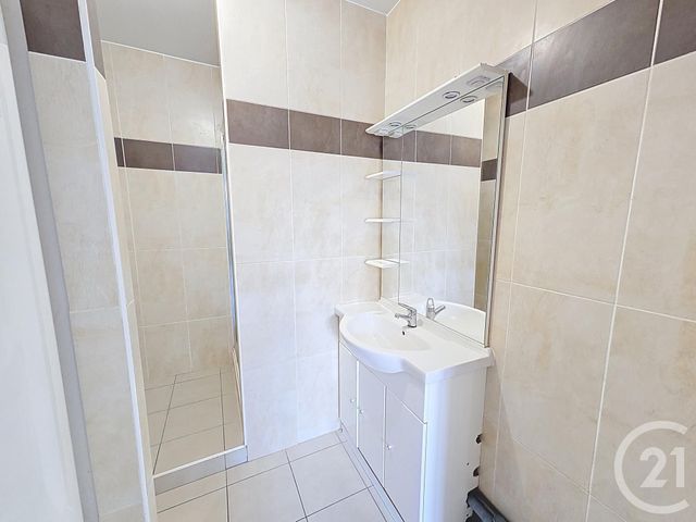 Appartement F2 à louer - 2 pièces - 53.71 m2 - TROYES - 10 - CHAMPAGNE-ARDENNE - Century 21 Lairé Immobilier