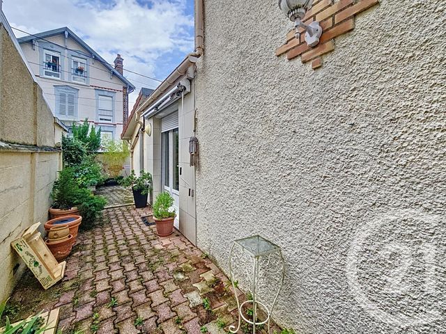 maison à louer - 4 pièces - 82.0 m2 - TROYES - 10 - CHAMPAGNE-ARDENNE - Century 21 Lairé Immobilier