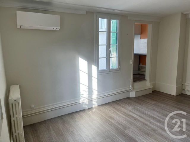 Appartement à louer - 2 pièces - 53.44 m2 - TROYES - 10 - CHAMPAGNE-ARDENNE - Century 21 Lairé Immobilier