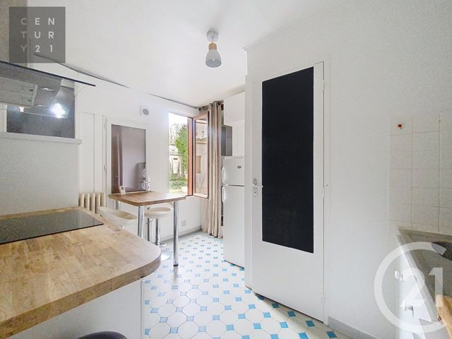 Appartement T4 à louer - 4 pièces - 76.0 m2 - TROYES - 10 - CHAMPAGNE-ARDENNE - Century 21 Lairé Immobilier