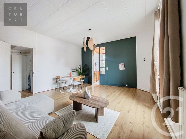 Appartement T4 à louer - 4 pièces - 76.0 m2 - TROYES - 10 - CHAMPAGNE-ARDENNE - Century 21 Lairé Immobilier