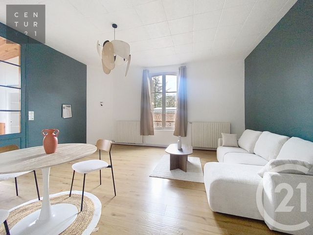 Appartement T4 à louer - 4 pièces - 76.0 m2 - TROYES - 10 - CHAMPAGNE-ARDENNE - Century 21 Lairé Immobilier