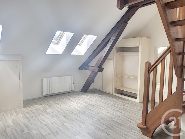 Appartement Duplex à louer - 2 pièces - 51.0 m2 - TROYES - 10 - CHAMPAGNE-ARDENNE - Century 21 Lairé Immobilier