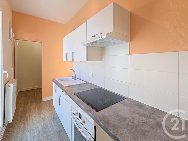 Afficher la photo en grand Appartement à louer - 2 pièces - 53.44 m2 - TROYES - 10 - CHAMPAGNE-ARDENNE - Century 21 Lairé Immobilier
