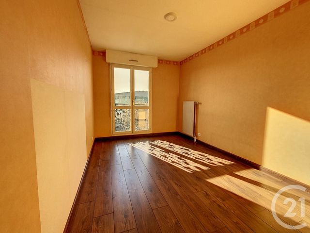 Appartement à louer - 4 pièces - 92.0 m2 - TROYES - 10 - CHAMPAGNE-ARDENNE - Century 21 Lairé Immobilier