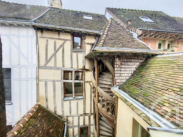 Afficher la photo en grand Appartement F2 à louer - 2 pièces - 35.0 m2 - TROYES - 10 - CHAMPAGNE-ARDENNE - Century 21 Lairé Immobilier