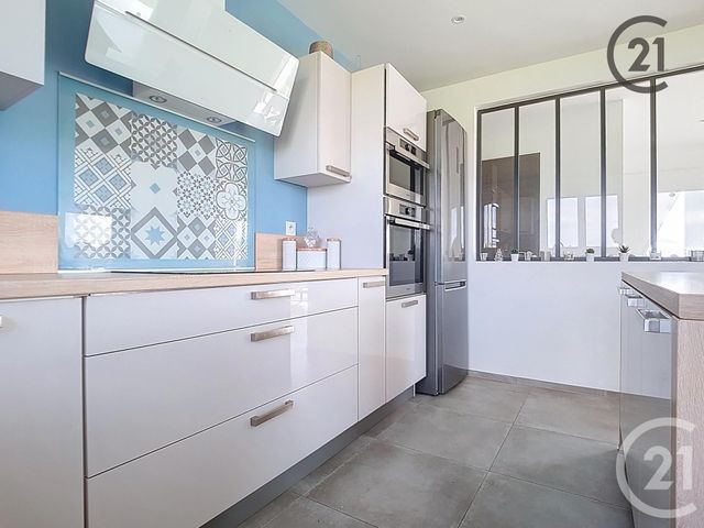 maison à vendre - 6 pièces - 146.0 m2 - ROSIERES PRES TROYES - 10 - CHAMPAGNE-ARDENNE - Century 21 Lairé Immobilier