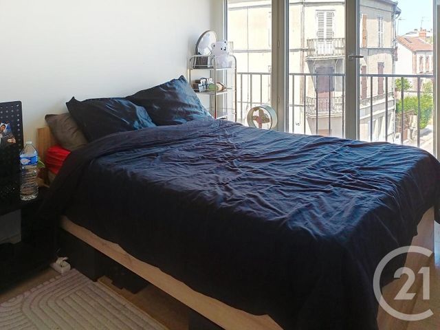 Appartement à vendre - 2 pièces - 43.06 m2 - TROYES - 10 - CHAMPAGNE-ARDENNE - Century 21 Lairé Immobilier