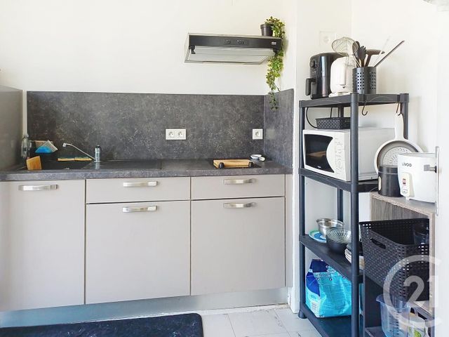 Appartement à vendre - 2 pièces - 43.06 m2 - TROYES - 10 - CHAMPAGNE-ARDENNE - Century 21 Lairé Immobilier