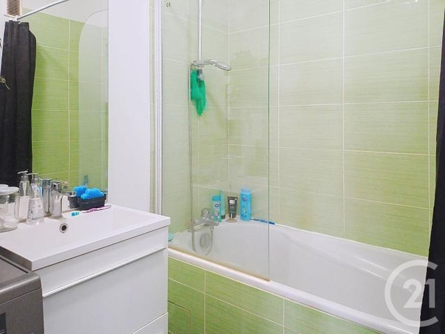 Appartement à vendre - 2 pièces - 43.06 m2 - TROYES - 10 - CHAMPAGNE-ARDENNE - Century 21 Lairé Immobilier