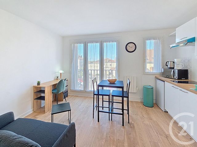 Appartement F1 à louer - 1 pièce - 27.0 m2 - TROYES - 10 - CHAMPAGNE-ARDENNE - Century 21 Lairé Immobilier