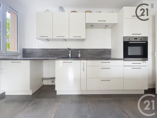 Appartement F5 à vendre - 5 pièces - 111.0 m2 - TROYES - 10 - CHAMPAGNE-ARDENNE - Century 21 Lairé Immobilier