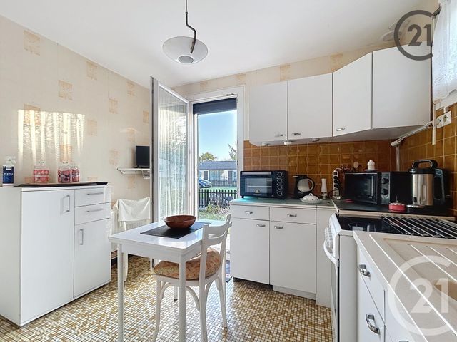 maison à vendre - 5 pièces - 82.12 m2 - LA CHAPELLE ST LUC - 10 - CHAMPAGNE-ARDENNE - Century 21 Lairé Immobilier