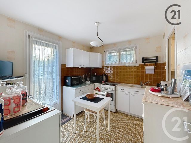 maison à vendre - 5 pièces - 82.12 m2 - LA CHAPELLE ST LUC - 10 - CHAMPAGNE-ARDENNE - Century 21 Lairé Immobilier