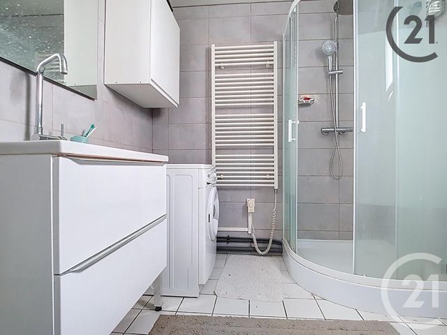 Appartement à vendre - 4 pièces - 60.0 m2 - TROYES - 10 - CHAMPAGNE-ARDENNE - Century 21 Lairé Immobilier