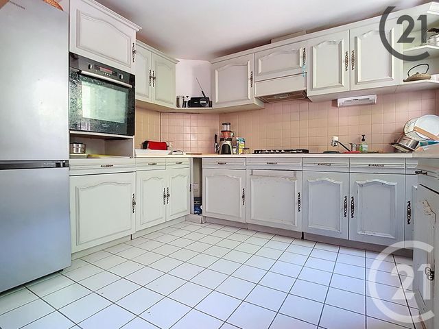 Appartement à vendre - 4 pièces - 60.0 m2 - TROYES - 10 - CHAMPAGNE-ARDENNE - Century 21 Lairé Immobilier