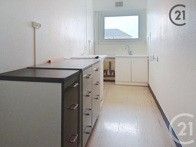 Appartement à vendre - 2 pièces - 60.0 m2 - TROYES - 10 - CHAMPAGNE-ARDENNE - Century 21 Lairé Immobilier