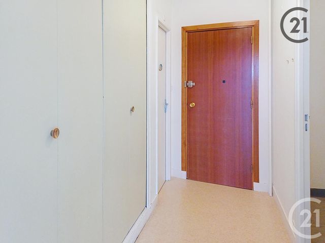 Appartement à vendre - 2 pièces - 60.0 m2 - TROYES - 10 - CHAMPAGNE-ARDENNE - Century 21 Lairé Immobilier