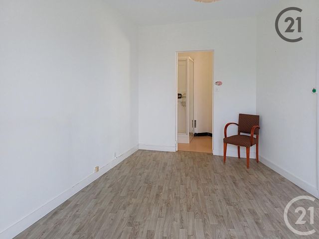 Appartement à vendre - 2 pièces - 60.0 m2 - TROYES - 10 - CHAMPAGNE-ARDENNE - Century 21 Lairé Immobilier