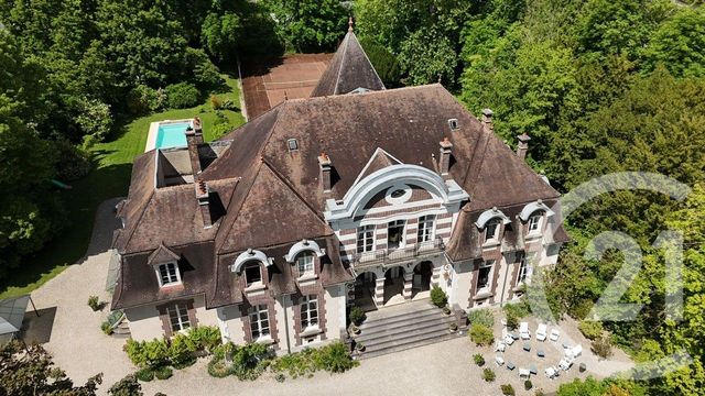 maison à vendre - 15 pièces - 655.0 m2 - ST JULIEN LES VILLAS - 10 - CHAMPAGNE-ARDENNE - Century 21 Lairé Immobilier
