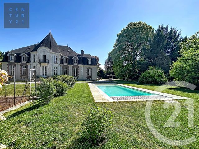 maison à vendre - 15 pièces - 655.0 m2 - ST JULIEN LES VILLAS - 10 - CHAMPAGNE-ARDENNE - Century 21 Lairé Immobilier