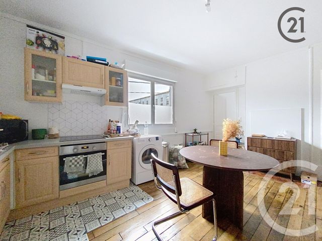 Afficher la photo en grand Appartement T2 à vendre - 3 pièces - 47.0 m2 - TROYES - 10 - CHAMPAGNE-ARDENNE - Century 21 Lairé Immobilier