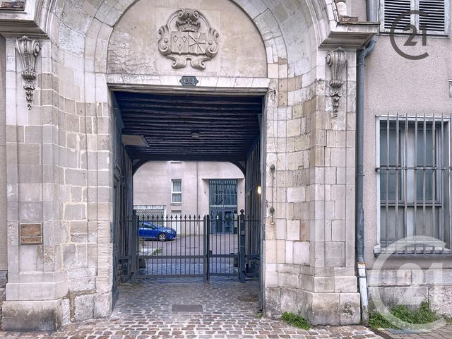 Appartement F1 à louer - 1 pièce - 28.78 m2 - TROYES - 10 - CHAMPAGNE-ARDENNE - Century 21 Lairé Immobilier