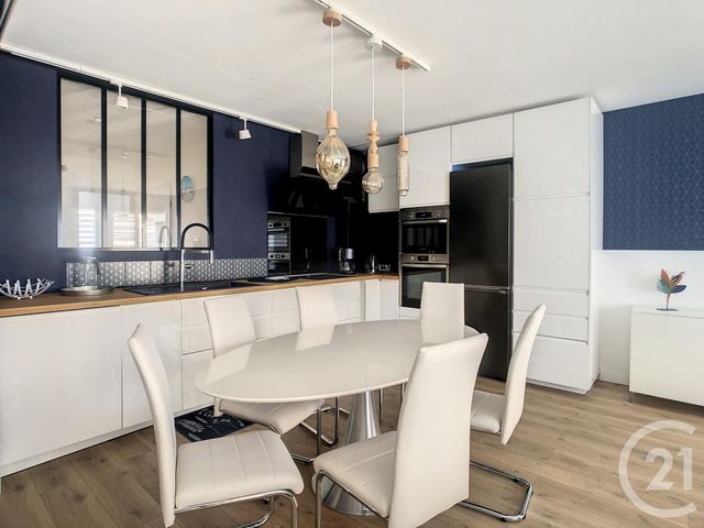 Appartement F4 à louer - 4 pièces - 87.53 m2 - TROYES - 10 - CHAMPAGNE-ARDENNE - Century 21 Lairé Immobilier