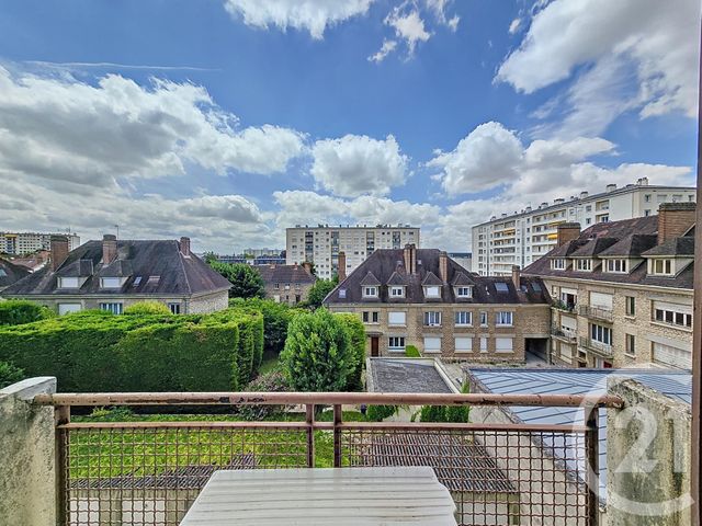 Afficher la photo en grand Appartement F4 à louer - 4 pièces - 65.37 m2 - TROYES - 10 - CHAMPAGNE-ARDENNE - Century 21 Lairé Immobilier