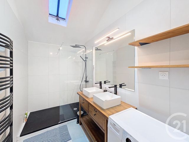 Appartement F5 à louer - 5 pièces - 71.75 m2 - TROYES - 10 - CHAMPAGNE-ARDENNE - Century 21 Lairé Immobilier