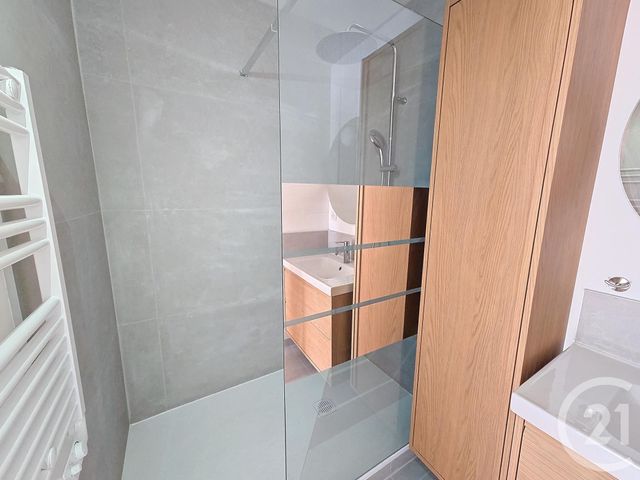 Appartement F3 à louer - 3 pièces - 64.95 m2 - TROYES - 10 - CHAMPAGNE-ARDENNE - Century 21 Lairé Immobilier