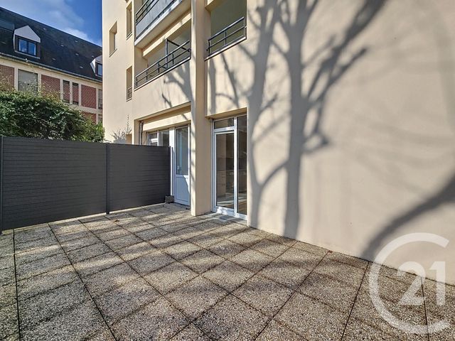 Appartement F3 à louer - 3 pièces - 64.95 m2 - TROYES - 10 - CHAMPAGNE-ARDENNE - Century 21 Lairé Immobilier